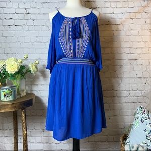 Flying Tomato | Dresses | Sz L | Cold Shoulder